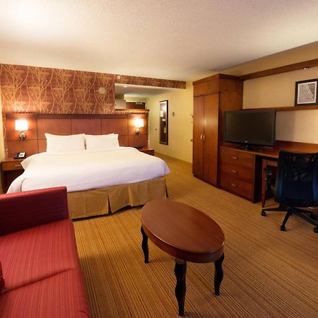 Courtyard By Marriott Canton North Canton Buitenkant foto