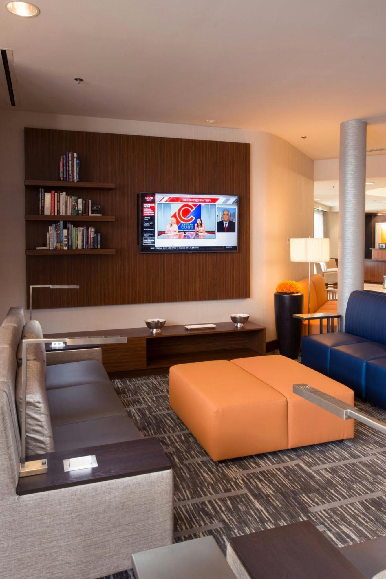 Courtyard By Marriott Canton North Canton Buitenkant foto