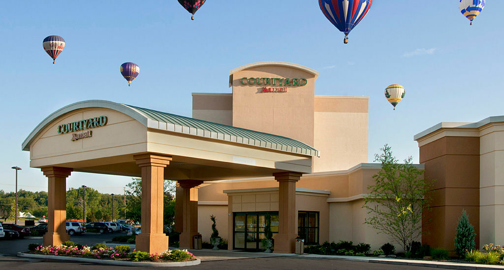 Courtyard By Marriott Canton North Canton Buitenkant foto